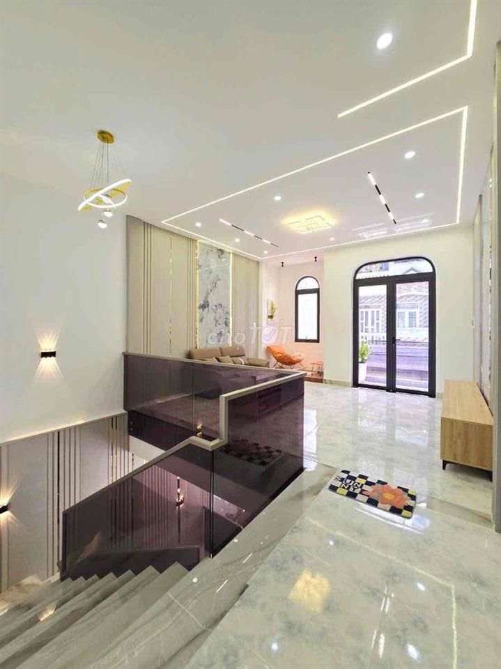 BÁN NHÀ LUXURY - KHU VĂN HOÁ TÂY ĐÔ