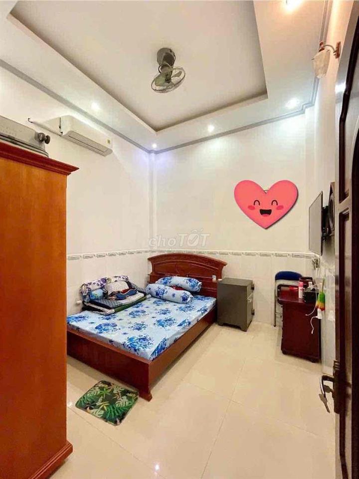 NHÀ TRỆT LẦU BÁN GẤP