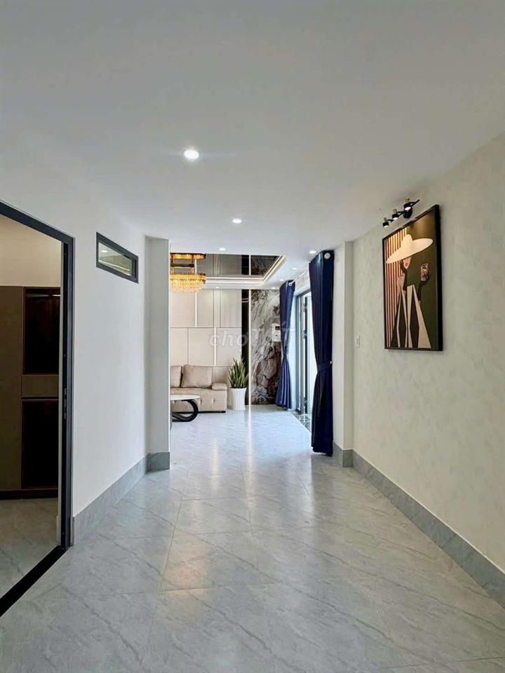 NHÀ 3 PHÒNG NGỦ - HẺM 132 NGUYỄN THỊ MINH KHAI