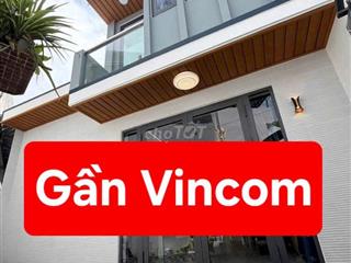 NHÀ RỘNG RÃI - HẺM 132 NGUYỄN THỊ MINH KHAI
