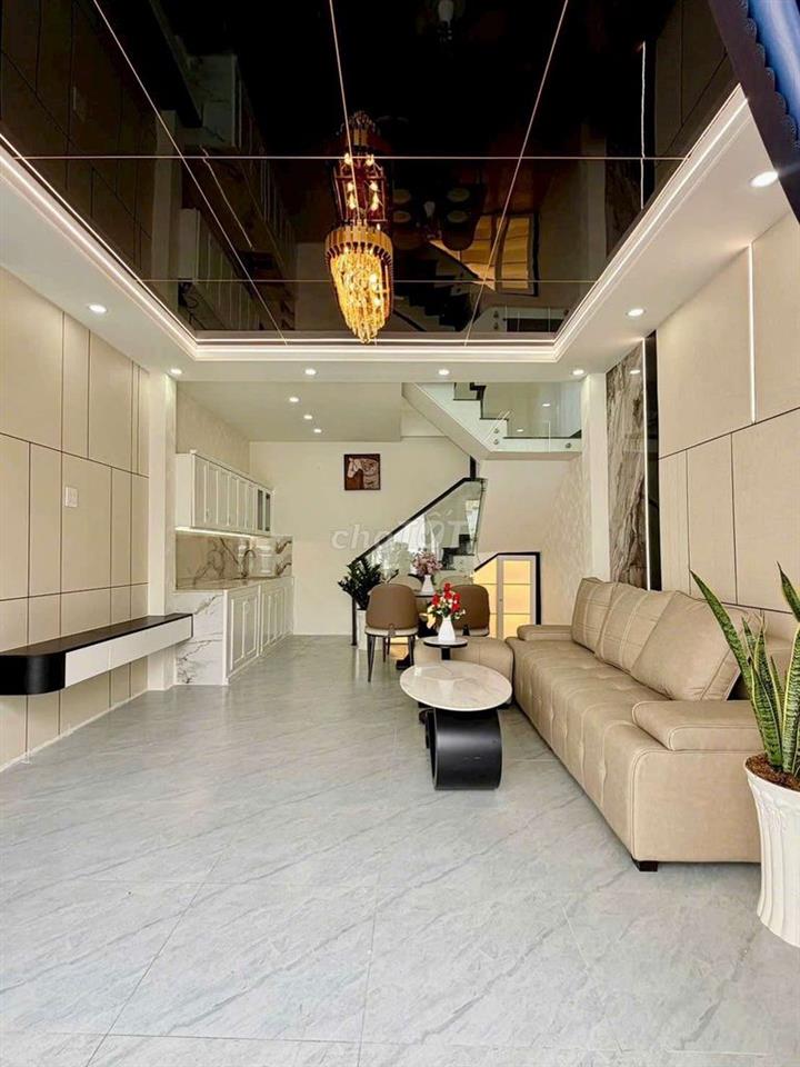 NHÀ 3 PHÒNG NGỦ - HẺM 132 NGUYỄN THỊ MINH KHAI