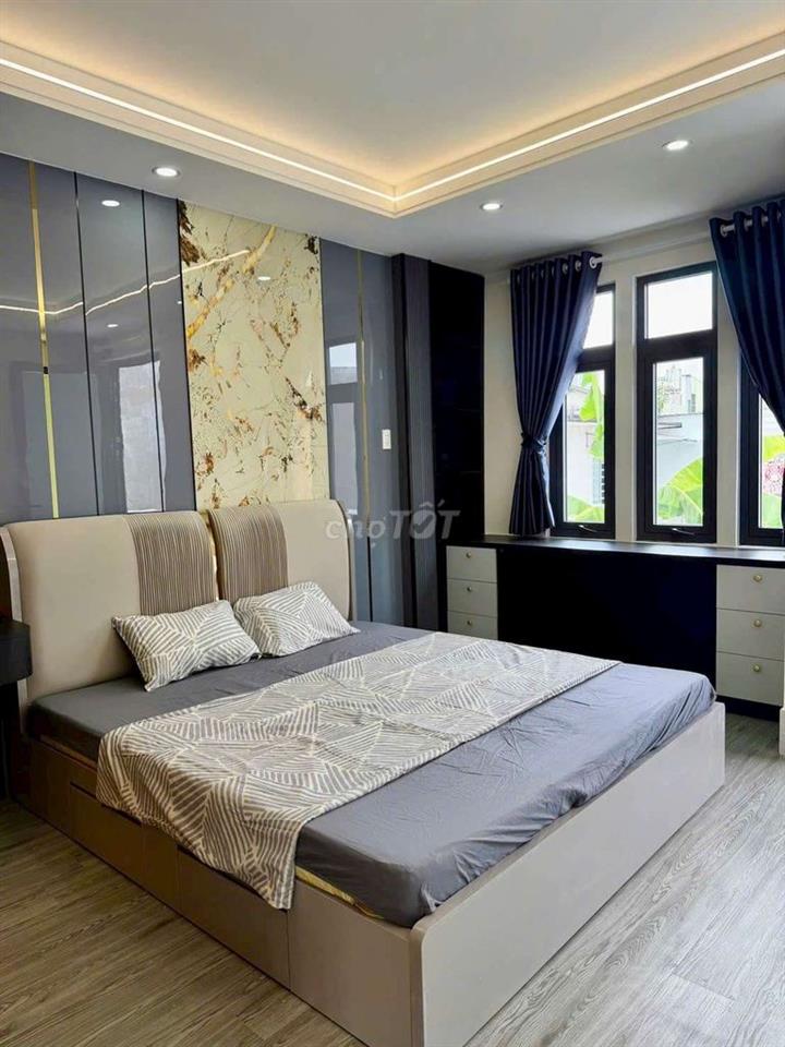 NHÀ 3 PHÒNG NGỦ - HẺM 132 NGUYỄN THỊ MINH KHAI