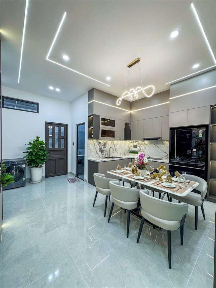 NHÀ CAO CẤP - KDC HỒNG LOAN