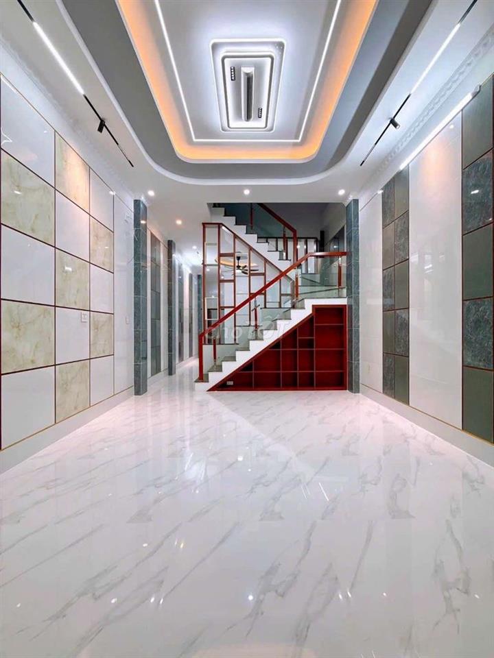 NHÀ RỘNG RÃI - MẶT TIỀN ĐƯỜNG LÊ VĂN SÔ