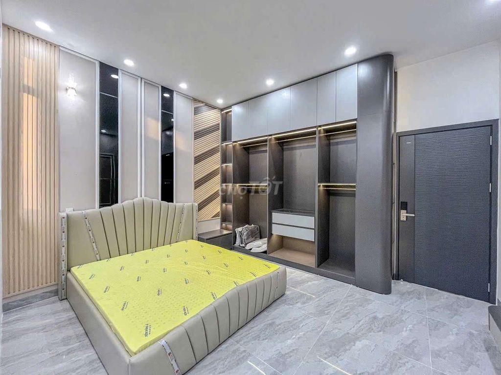 NHÀ TRỆT 3 LẦU - ĐƯỜNG NGUYỄN ĐỆ