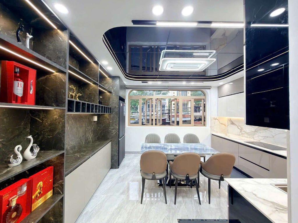 NHÀ TRỆT 3 LẦU - ĐƯỜNG NGUYỄN ĐỆ