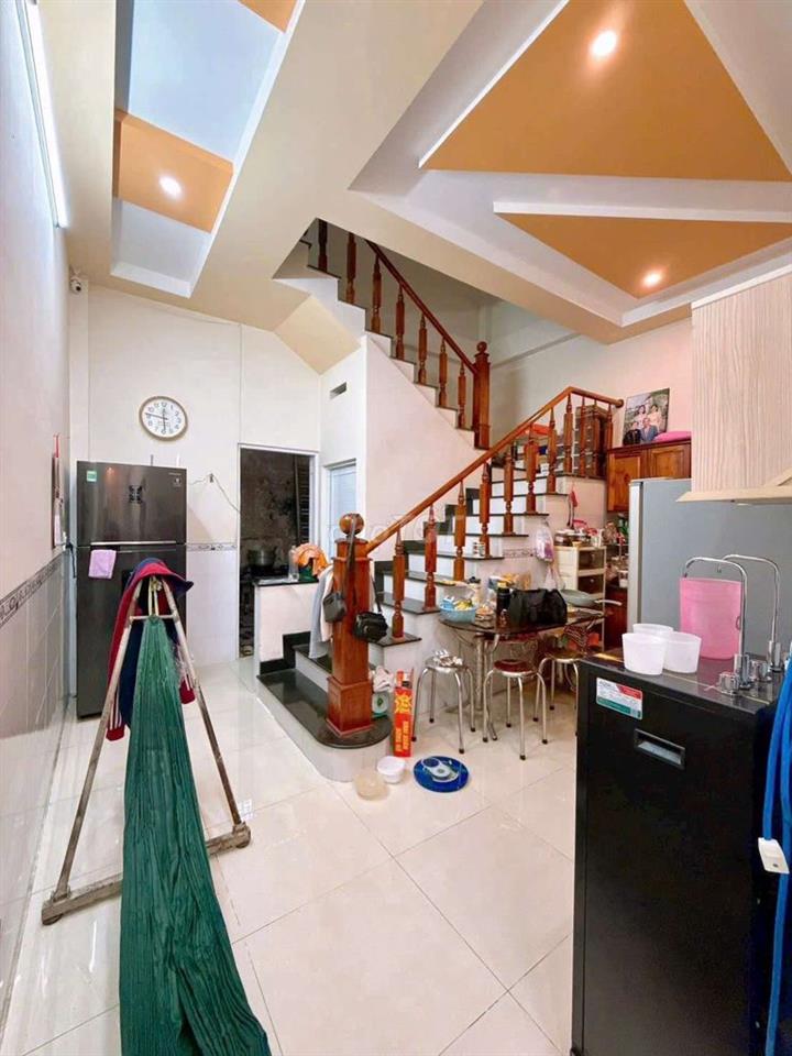 NHÀ 2 LẦU - KHU ĐẠI HỌC Y DƯỢC CẦN THƠ