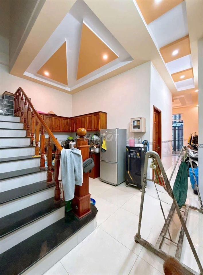 NHÀ 2 LẦU - KHU ĐẠI HỌC Y DƯỢC CẦN THƠ
