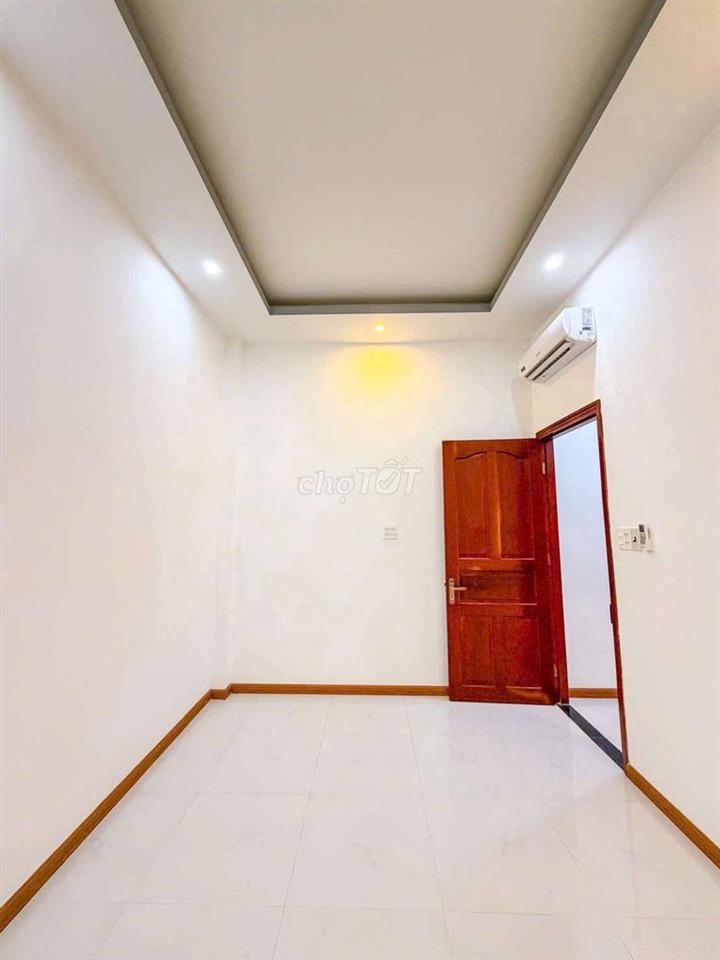 NHÀ 2 LẦU ĐẸP - KDC THỚI NHỰT 1