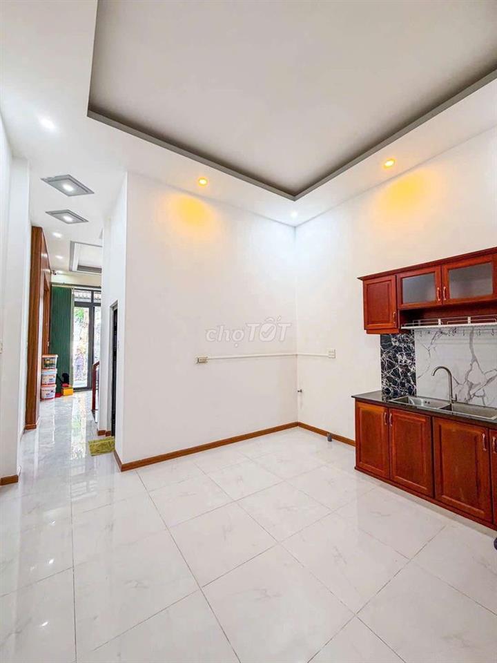 NHÀ 2 LẦU ĐẸP - KDC THỚI NHỰT 1