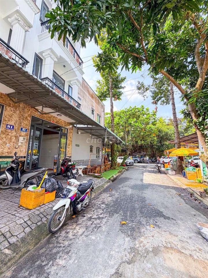 NHÀ 2 LẦU ĐẸP - KDC THỚI NHỰT 1