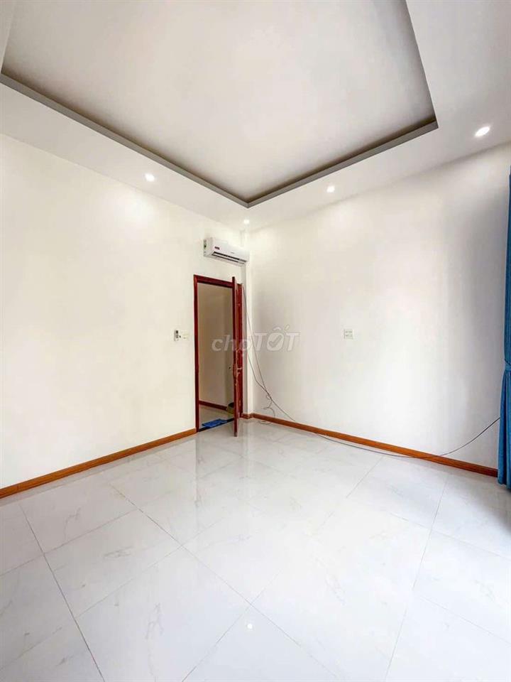 NHÀ 2 LẦU ĐẸP - KDC THỚI NHỰT 1
