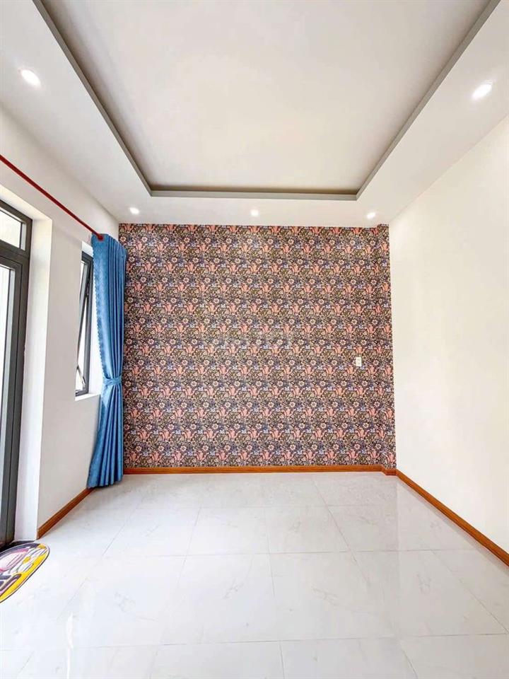 NHÀ 2 LẦU ĐẸP - KDC THỚI NHỰT 1
