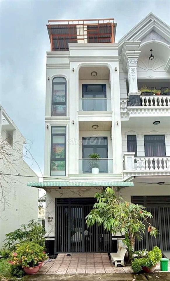 ĐƯỜNG B12 KDC HƯNG PHÚ 1 - NHÀ 2 LẦU SÂN THƯỢNG