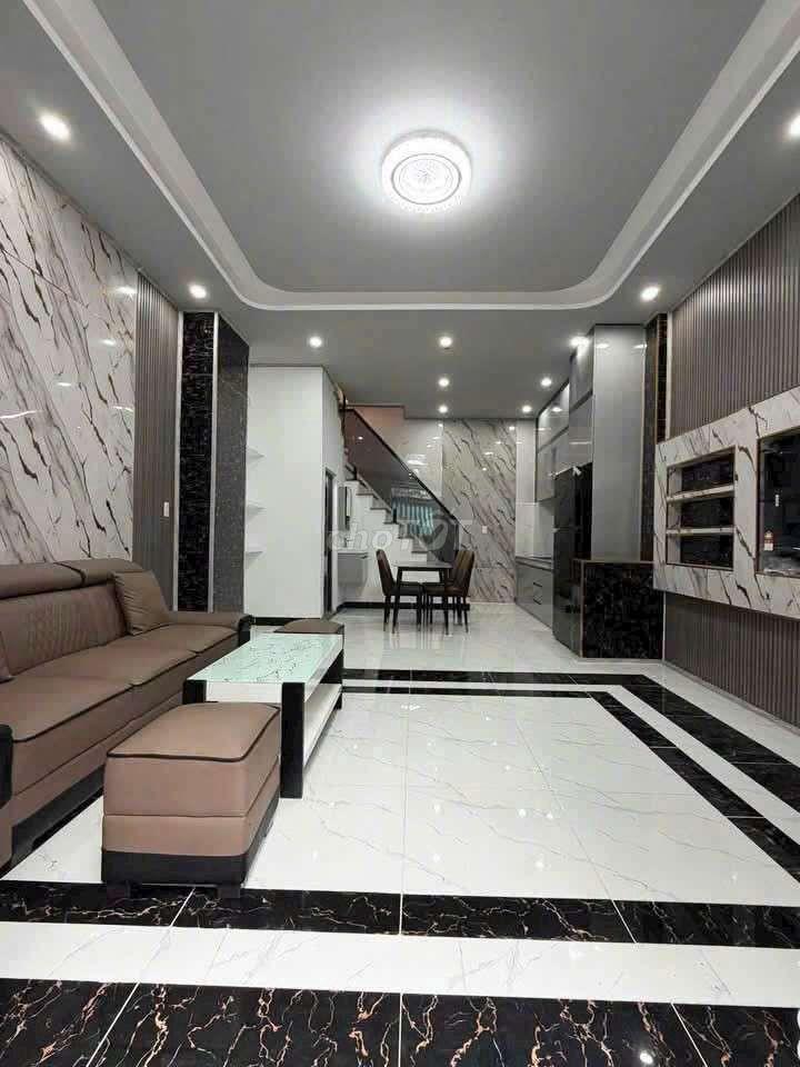 NHÀ XÂY MỚI - HẺM 67 HÙNG VƯƠNG