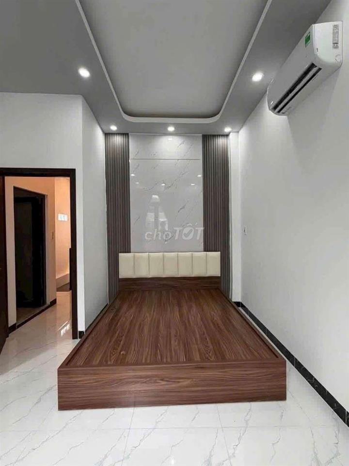 NHÀ XÂY MỚI - HẺM 67 HÙNG VƯƠNG