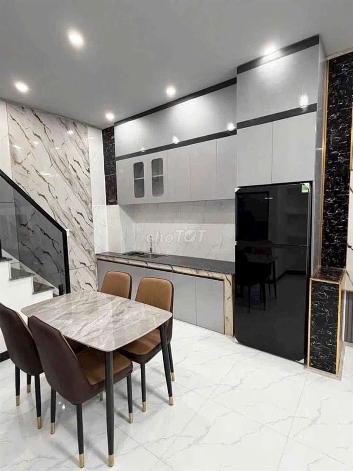 NHÀ XÂY MỚI - HẺM 67 HÙNG VƯƠNG