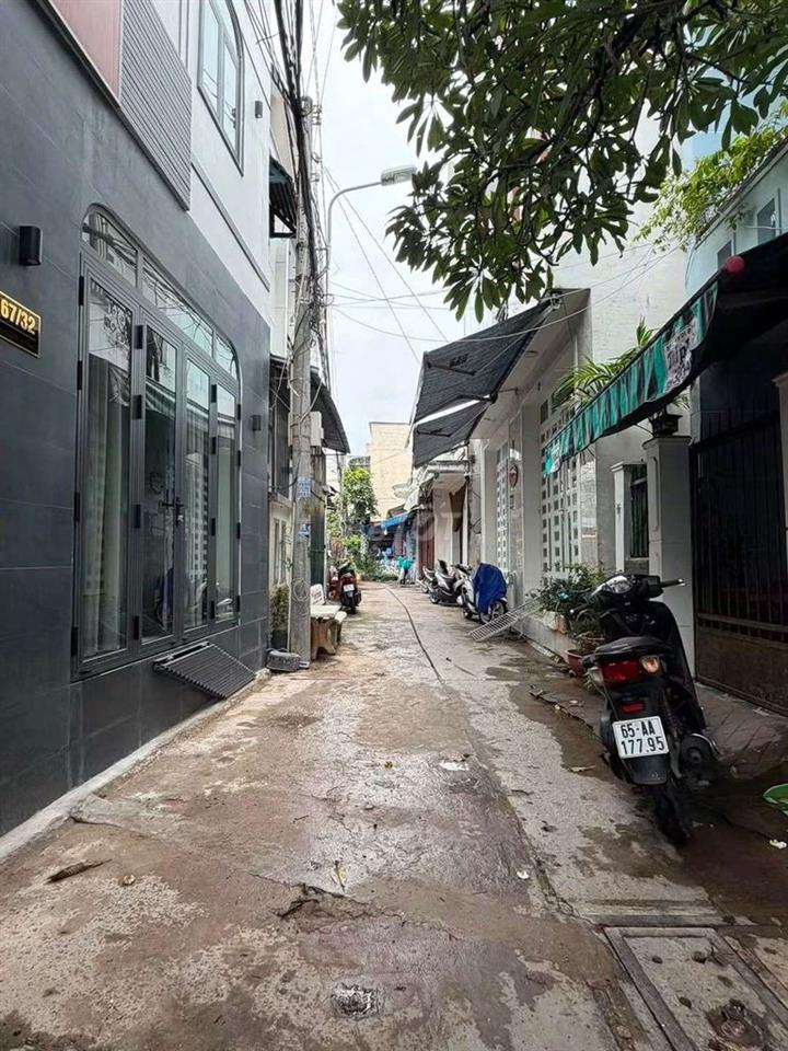 NHÀ XÂY MỚI - HẺM 67 HÙNG VƯƠNG