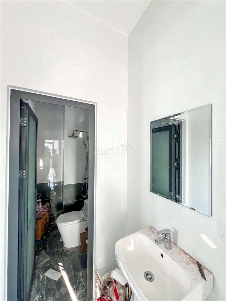 NHÀ 2 LẦU XÂY MỚI - GẦN CHỢ AN CƯ