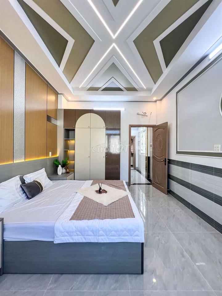 NHÀ CAO CẤP - VỊ TRÍ SÁNG ĐẸP