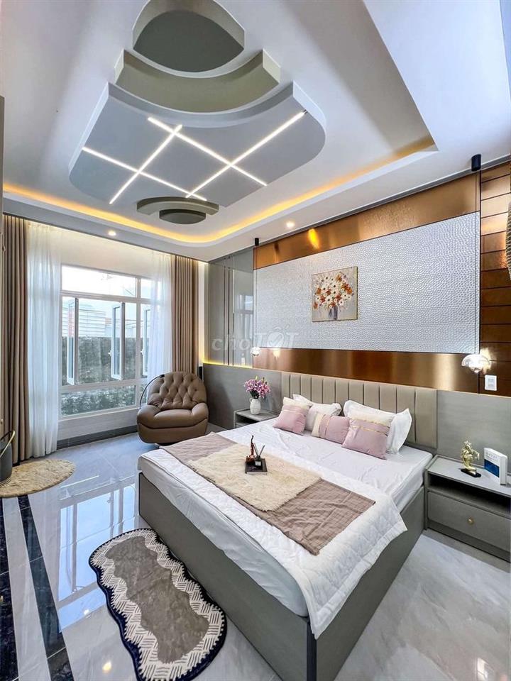 NHÀ CAO CẤP - VỊ TRÍ SÁNG ĐẸP