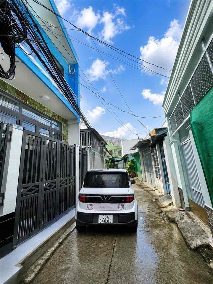 BAN NHA  CHUC CHINH HEM 583 ĐƯỜNG 30/4