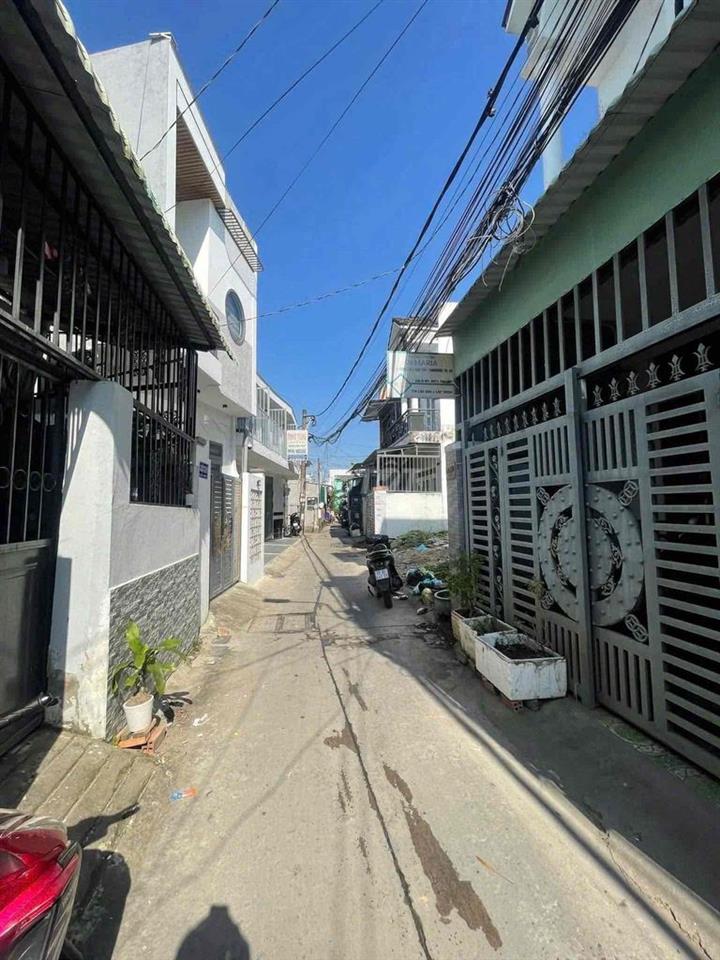 BAN NHA  CHUC CHINH HEM 583 ĐƯỜNG 30/4