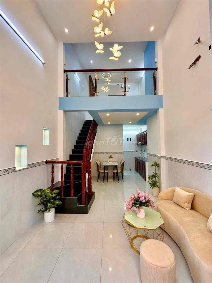 BAN NHA HẺM 70 TRAN HUNG DAO