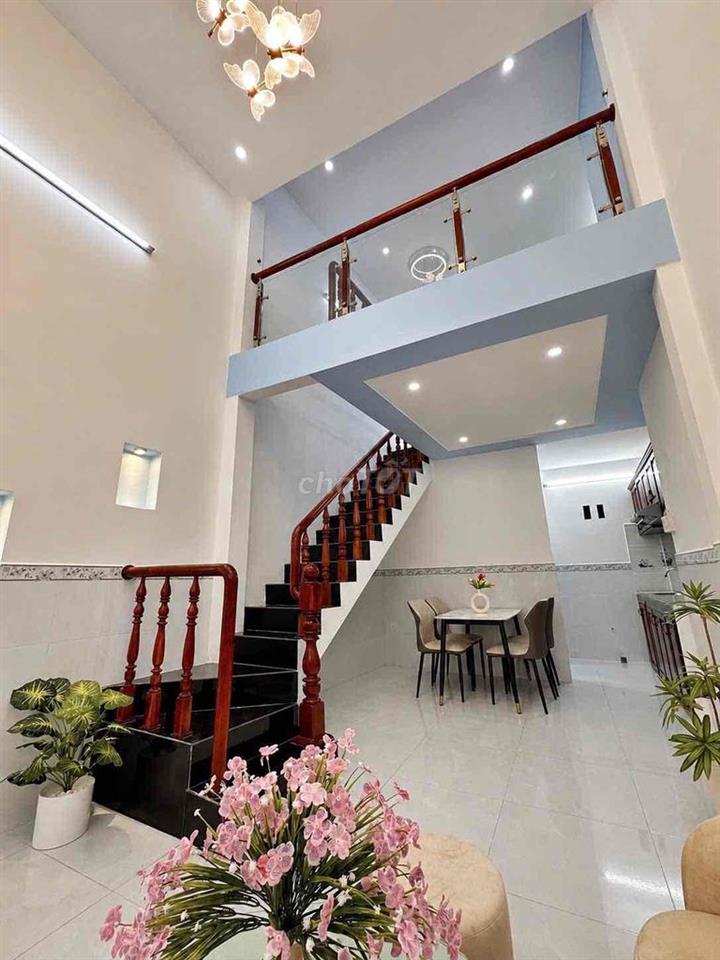 BAN NHA HẺM 70 TRAN HUNG DAO