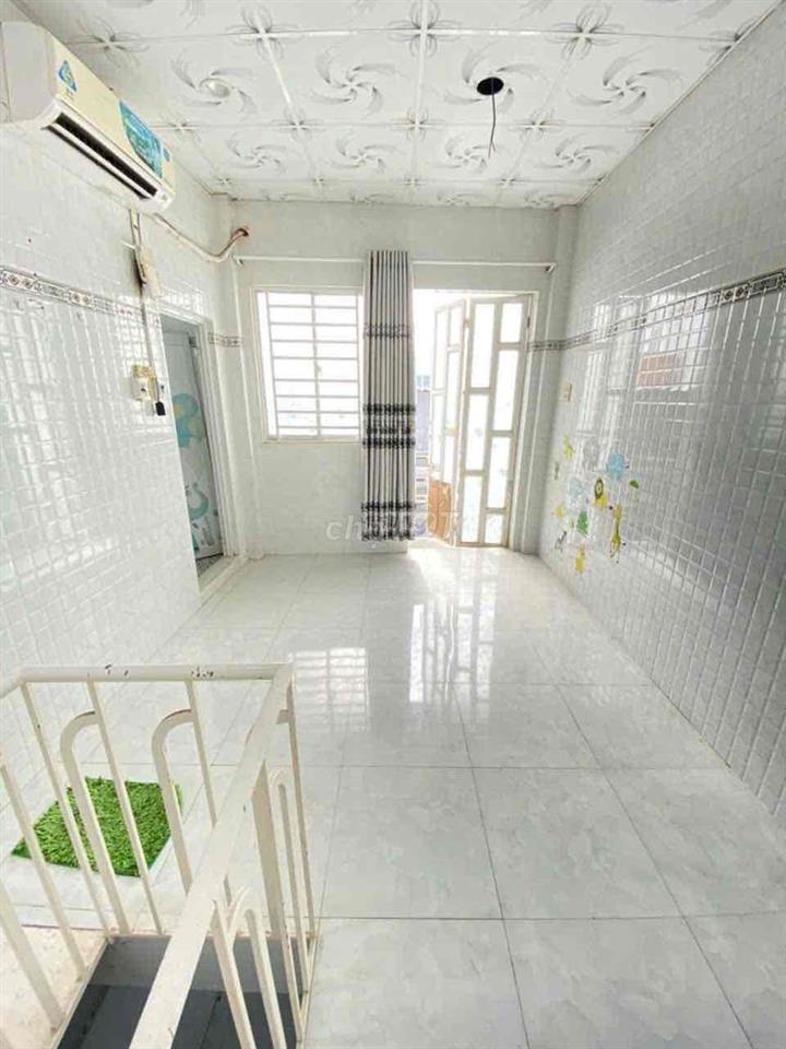 BAN NHA HẺM 149 ĐƯỜNG 30/4