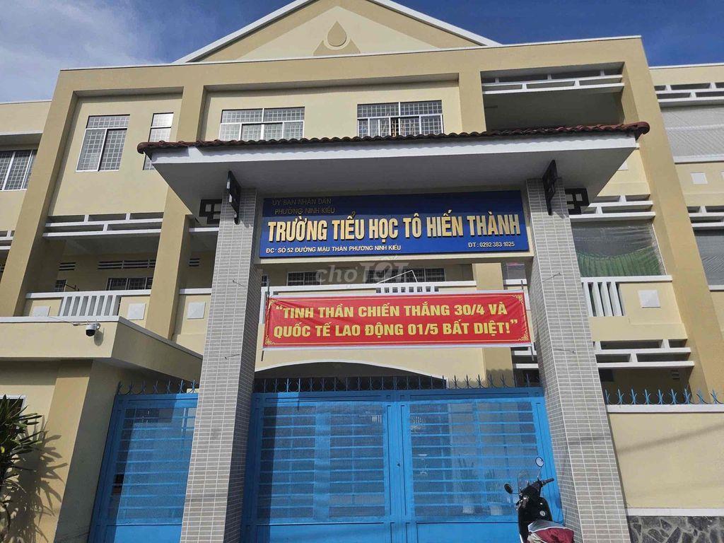 BAN NHA HẺM 149 ĐƯỜNG 30/4
