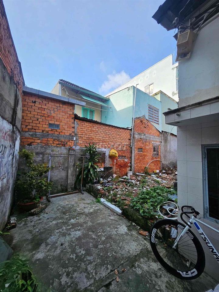 BAN NEN THÔ CU HEM 75 TRẦN PHÚ