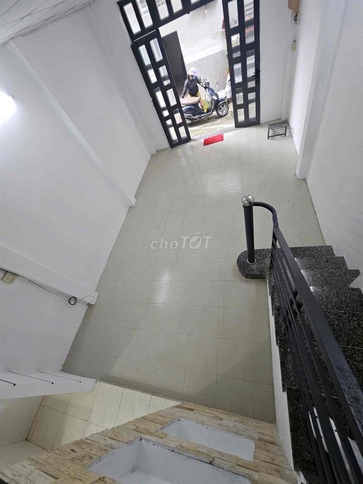ban nha hem 62 Nguyễn việc hồng