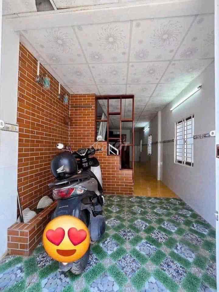 ban nha hem 4 bui huu nghĩa