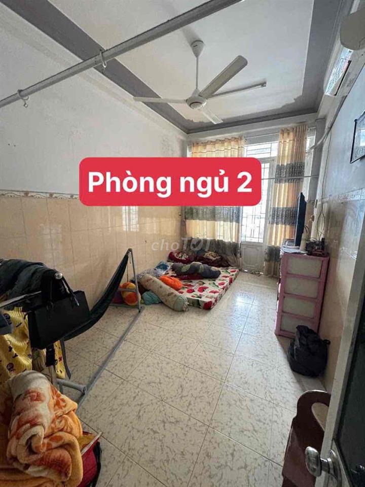 BAN NHA CHUC CHÍNH HEM 68 CÁCH MANG THÁNG TÁM