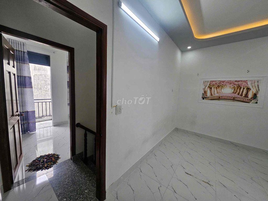 BAN NHA HEM 107 HOÀN VAN THỤ