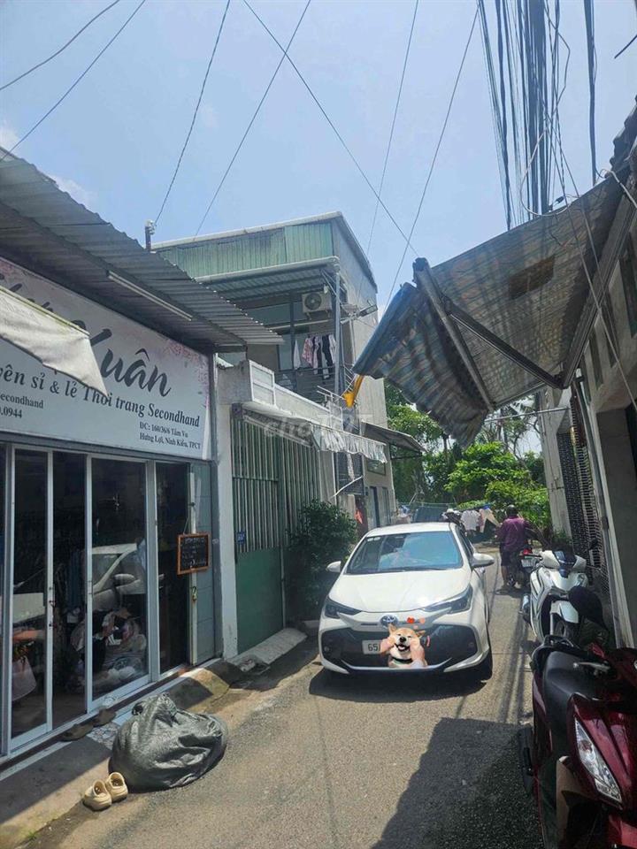 BAN NHA HEM 50 TRAN HOANG NA