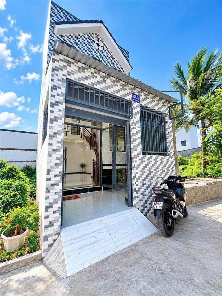 BAN NHA HEM 2 CHỢ BINH THỦY