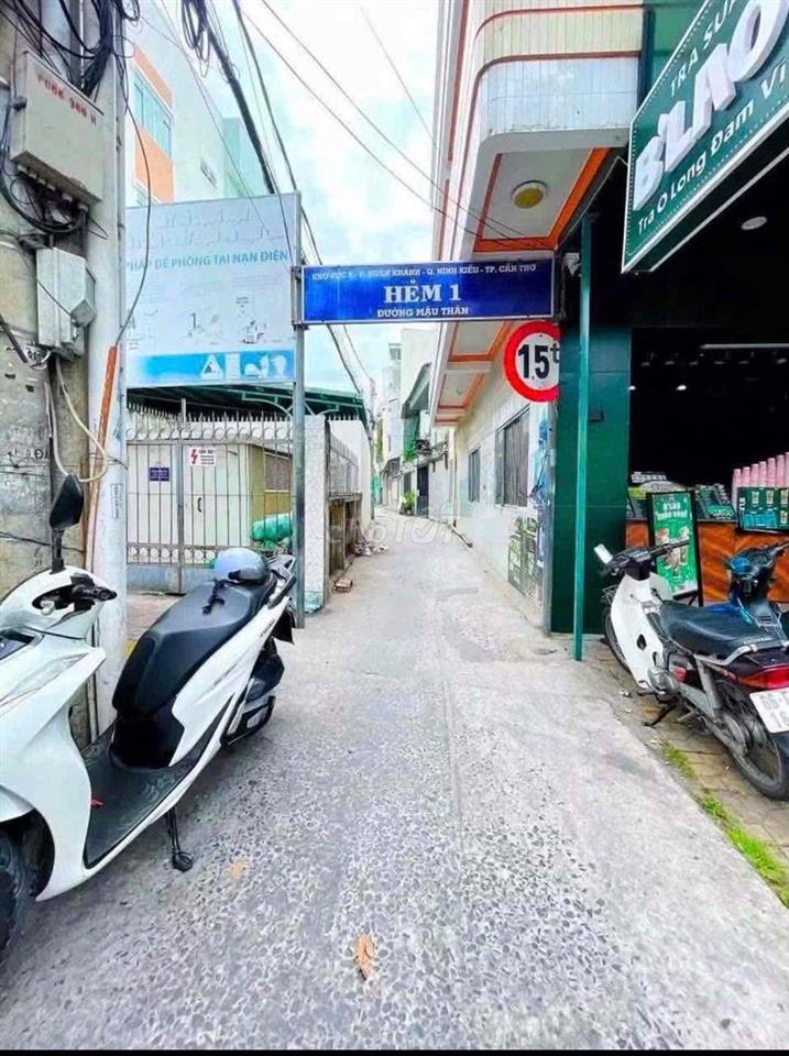 BÁN NỀN HEM MỘT MẬU THAN