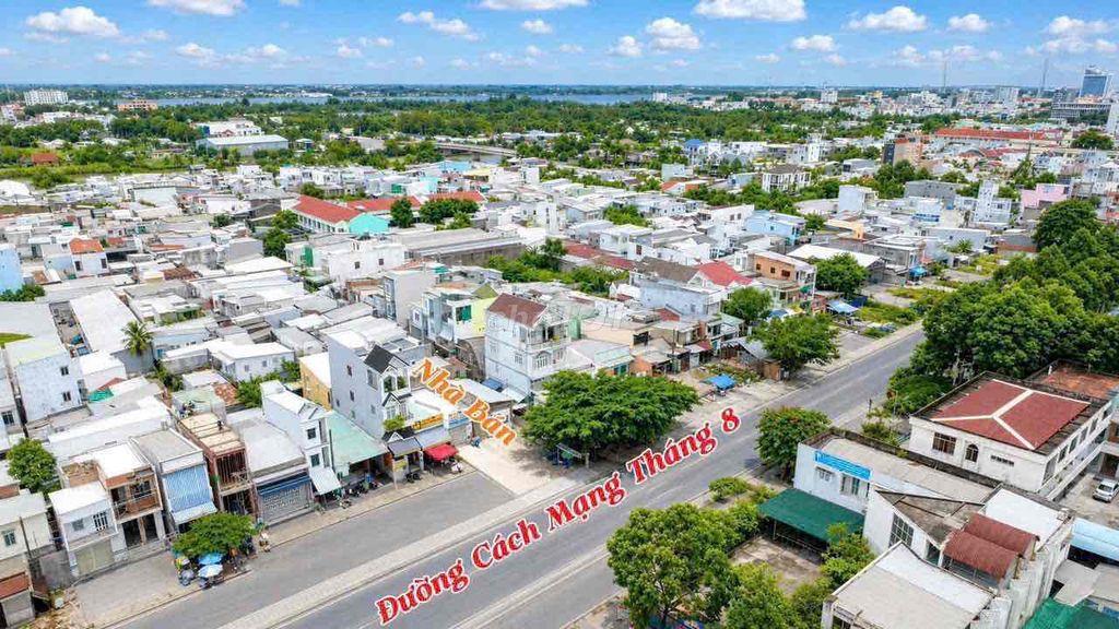 BÁN TRONG TUẦN NỀN MẶT TIỀN ĐƯỜNG CMT8