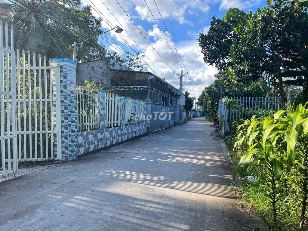 Bán nhà đường 4,5m xe hơi chạy, đi qua Ninh Kiều gần, giá rẻ.