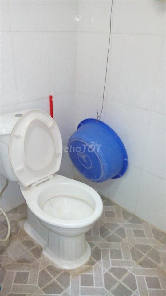 Bán nhà đường 4,5m xe hơi chạy, đi qua Ninh Kiều gần, giá rẻ.