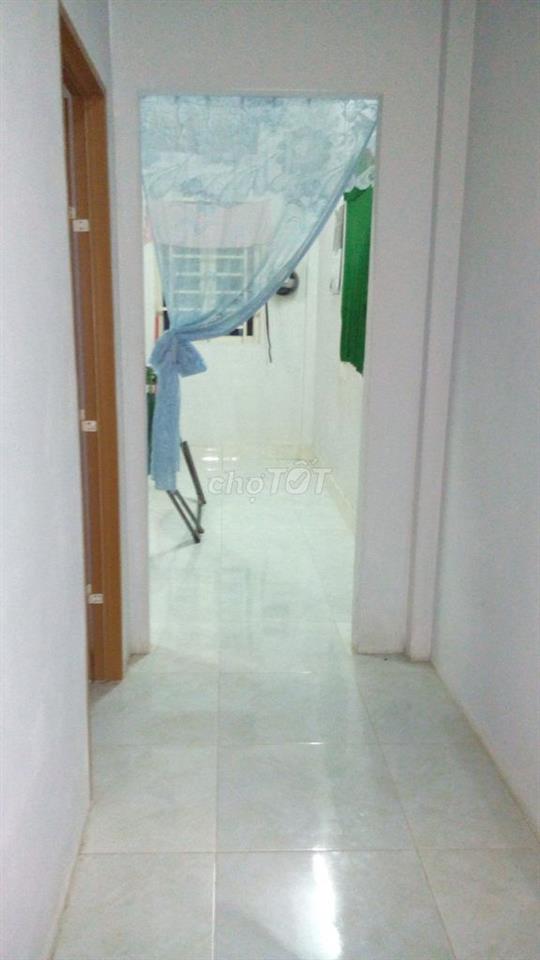 Bán nhà đường 4,5m xe hơi chạy, đi qua Ninh Kiều gần, giá rẻ.