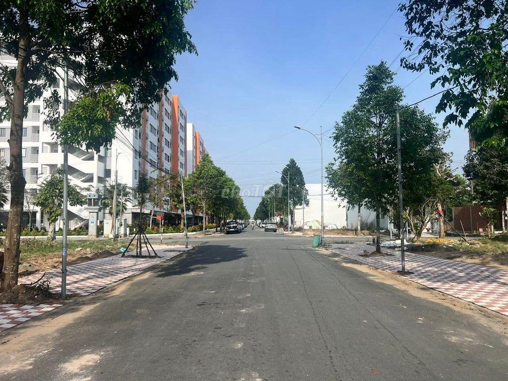 BÁN NỀN ĐẸP ĐỐI DIỆN CHUNG CƯ 