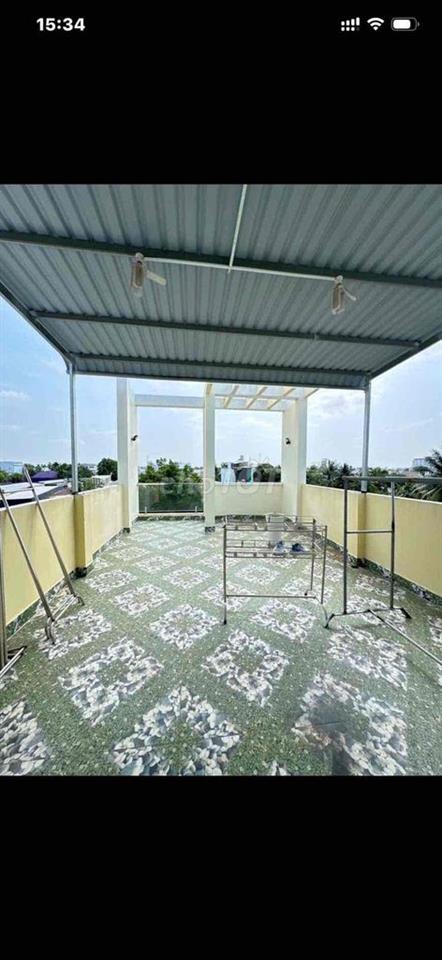 Nhà mặt tiền bờ kè, công viên