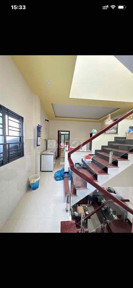 Nhà mặt tiền bờ kè, công viên