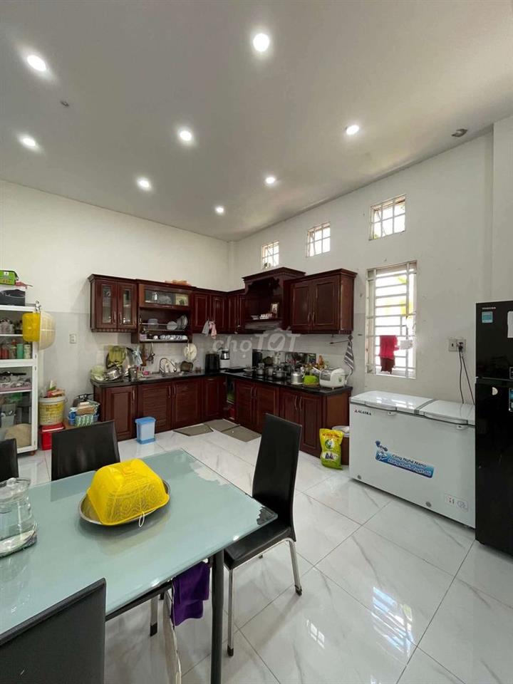 NHÀ RỘNG - KDC HƯNG PHÚ 1