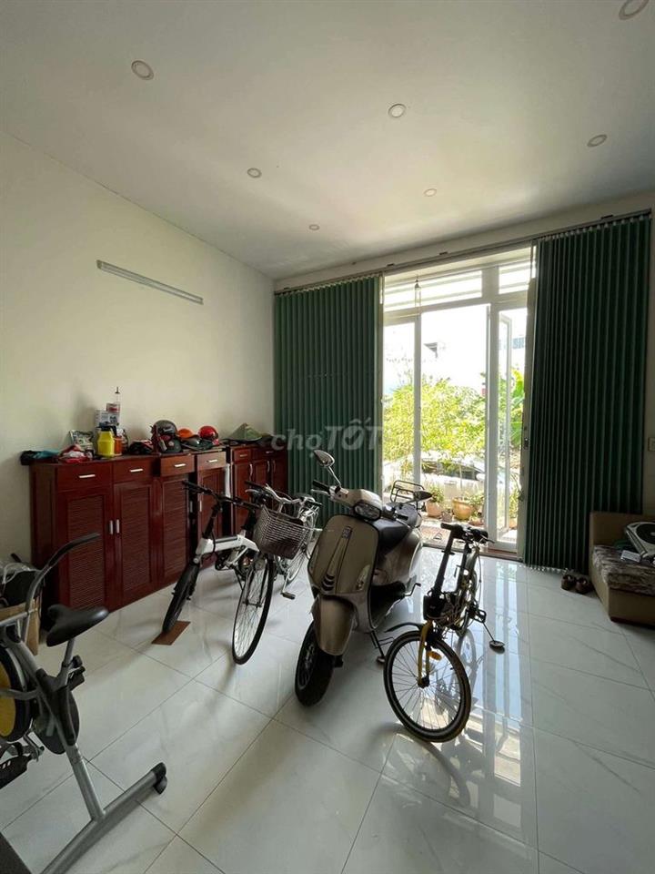 NHÀ RỘNG - KDC HƯNG PHÚ 1