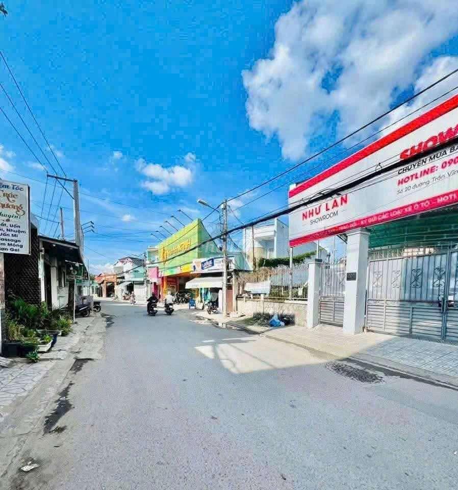 MẶT TIỀN - TRẦN VĨNH KIẾT