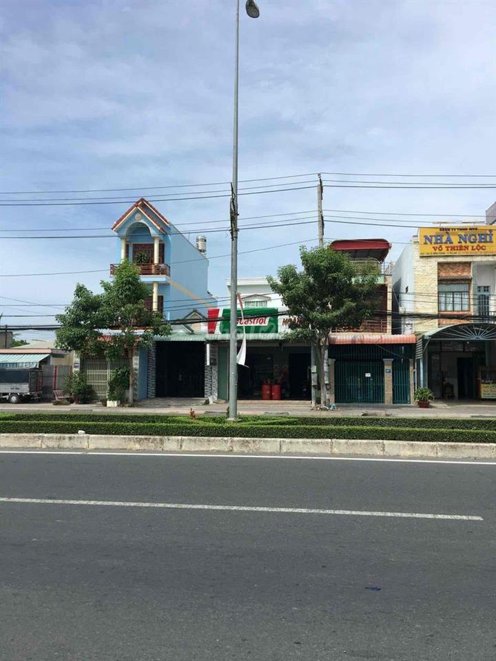 NHÀ MẶT TIỀN LÊ HỒNG PHONG